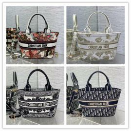 Picture of Dior Lady Handbags _SKUfw152907710fw